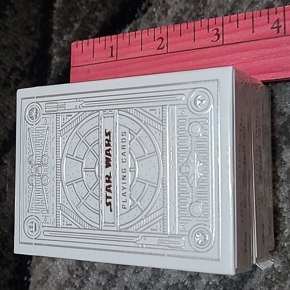 DISNEY STAR WARS THEORY II PREMIUM PLAYING CARDS SET 3 - Picture 6 of 8